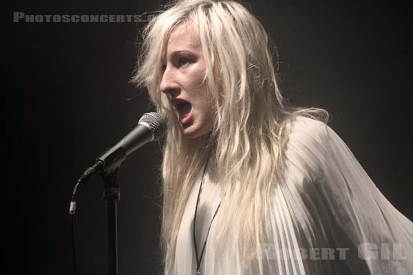 ZOLA JESUS - 2011-09-28 - PARIS - Point Ephemere - 